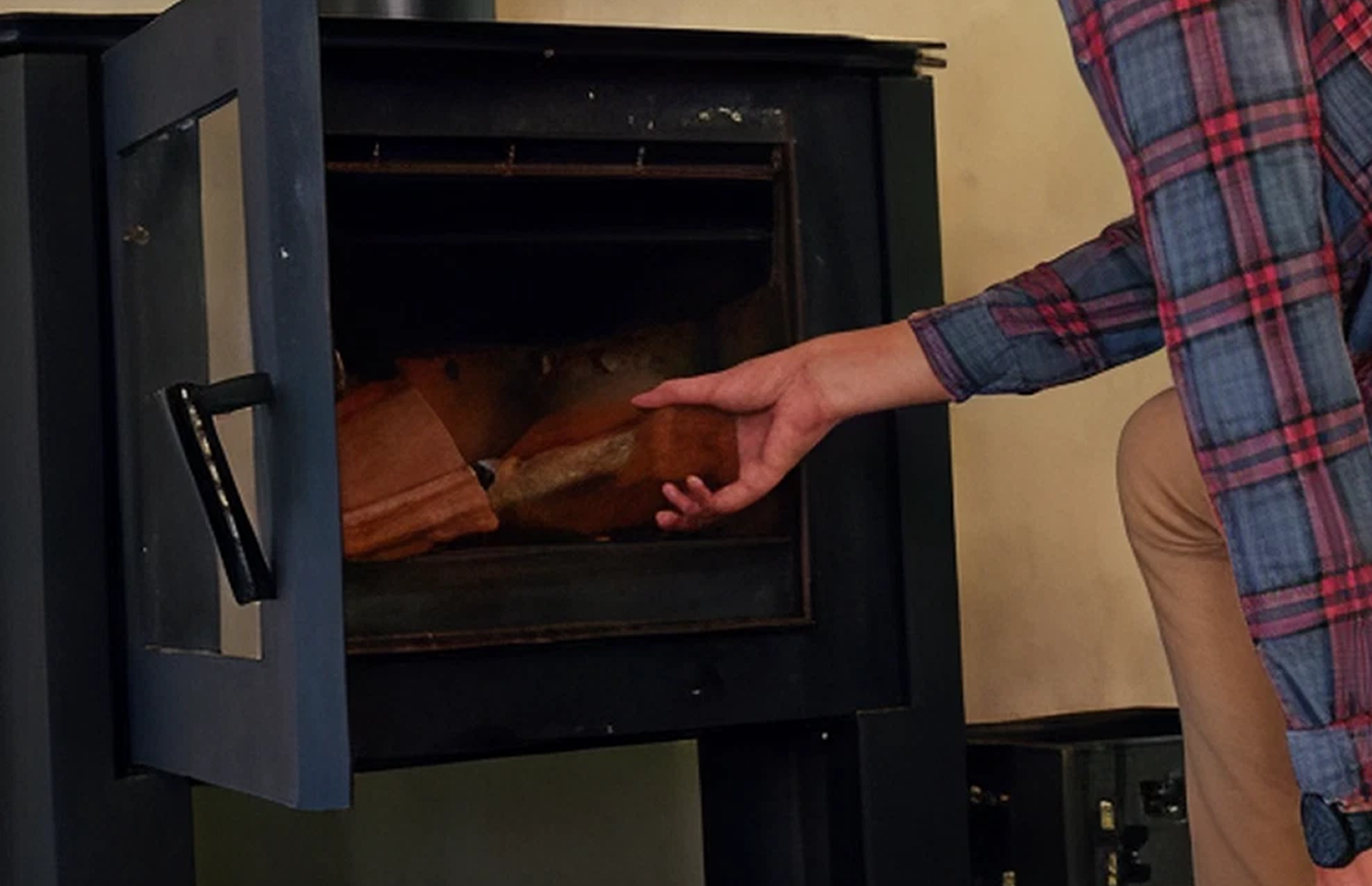 AC-Install_shutterstock_14903655 1 (26)