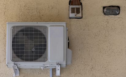 Veteran Air Outdoor AC Condenser Unit Mounted On Sarasota Florida