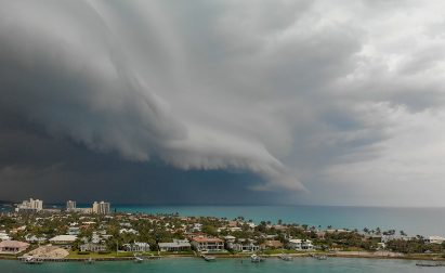 HVAC MAINTENANCE TIPS AFTER A HURRICANE Card