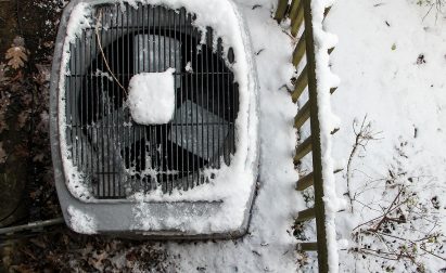 TIPS TO PREPARE YOUR OUTDOOR AC UNIT FOR THE INCOMING WINTER Card